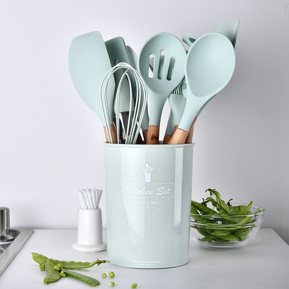 Effortless Cooking With Premium Silicone & Wood Utensils - image 31