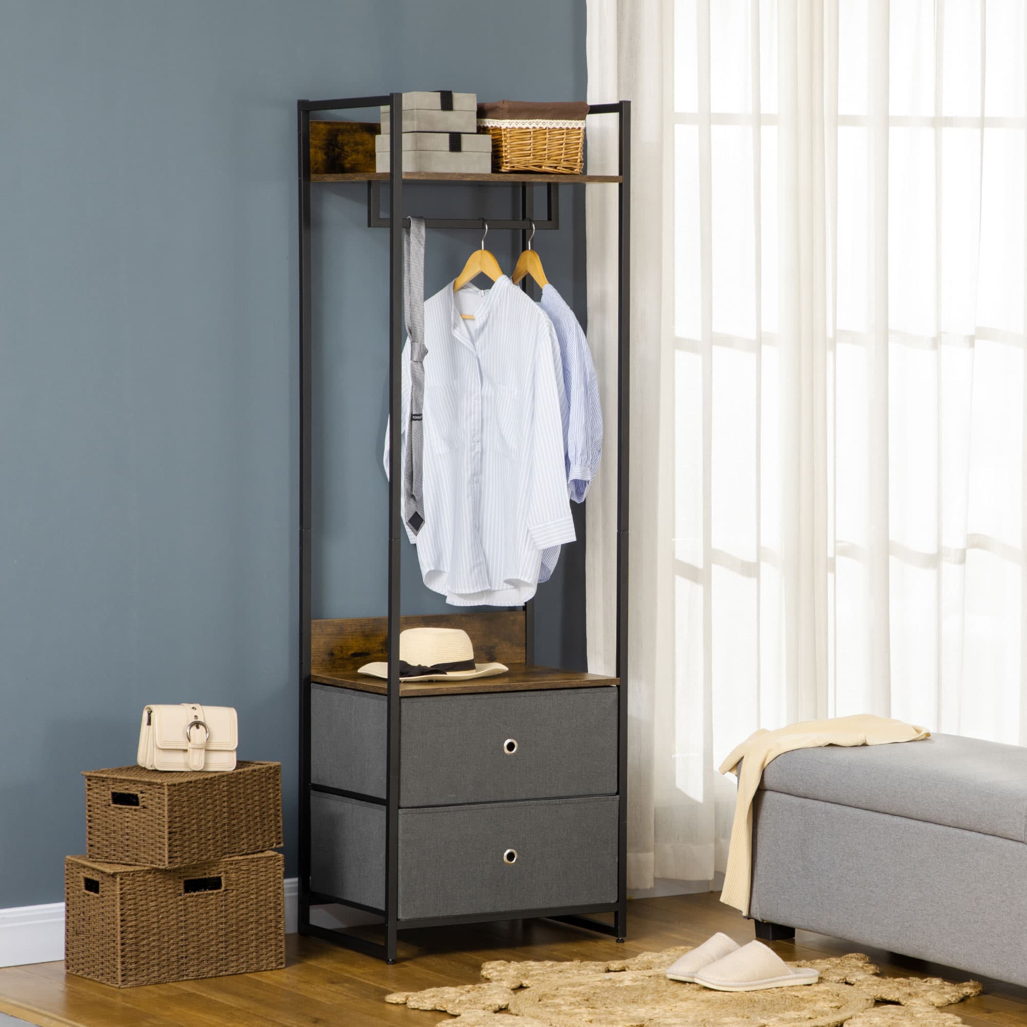 Effortless Organisation With This Rustic Clothes Rail - image 4