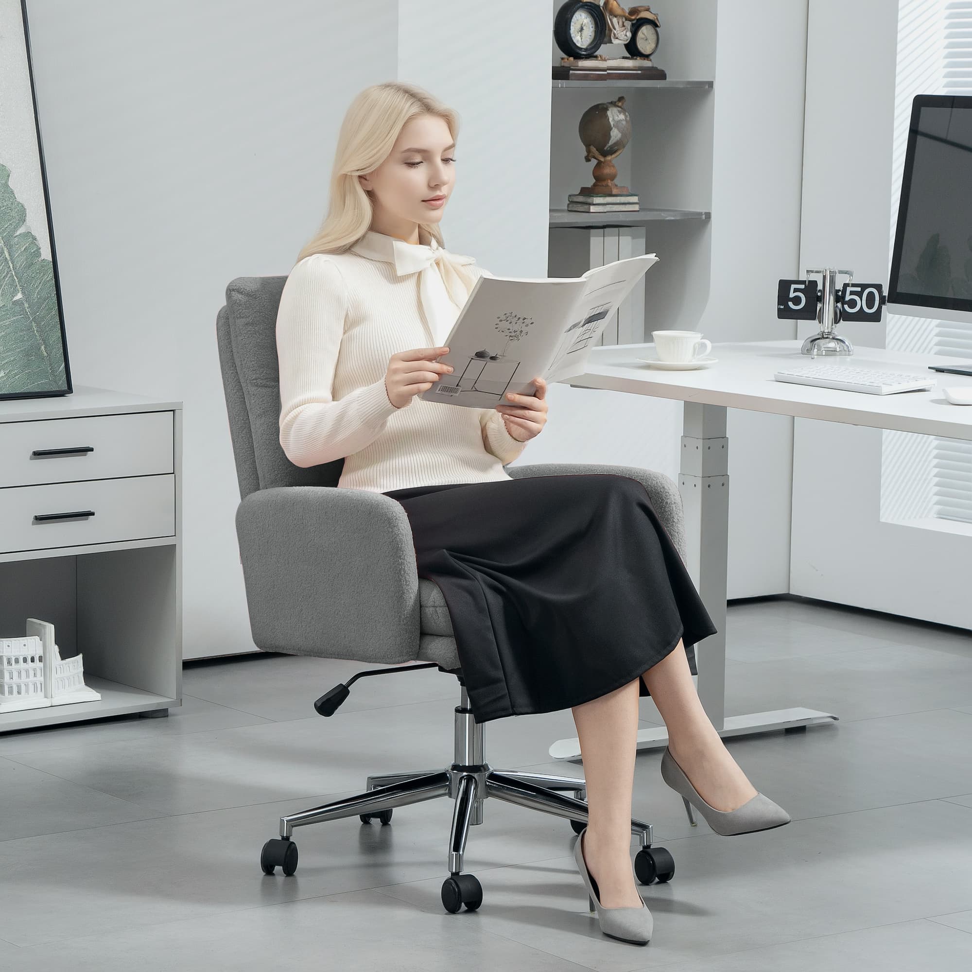 Transform Your Workspace with this Grey Sherpa Office Chair - image 4