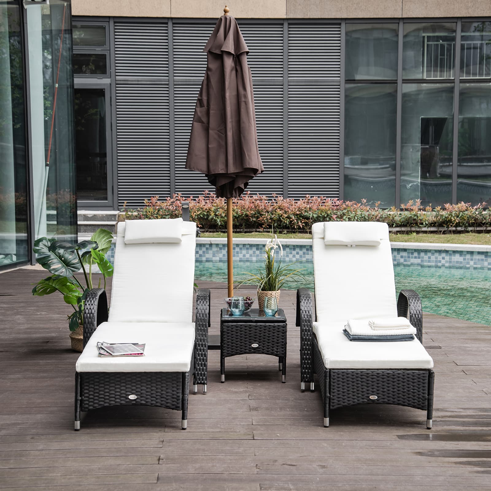 Transform Your Garden with this Black Rattan Lounger Set - image 5