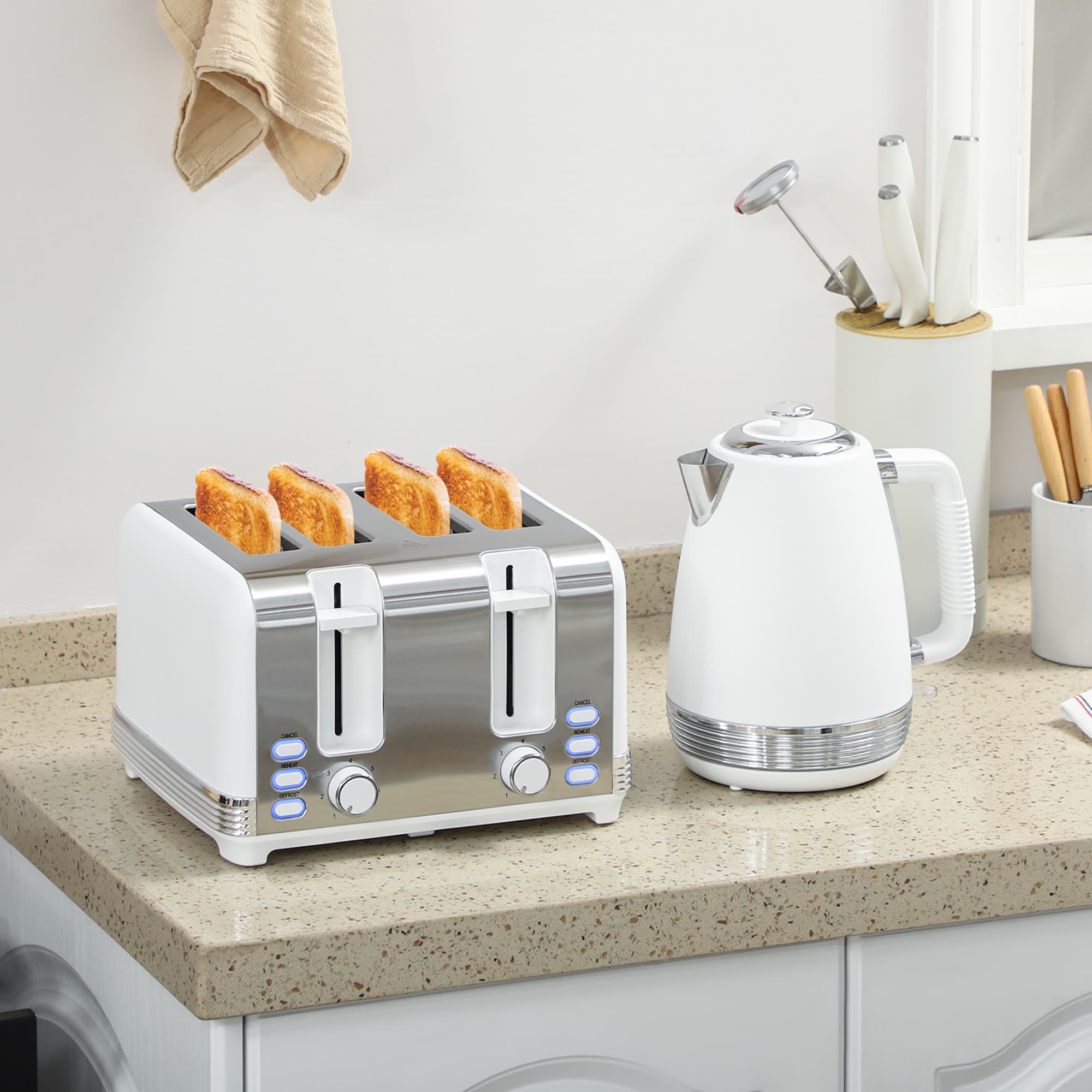 Transform Your Mornings with this Premium Kettle & Toaster Set - image 1