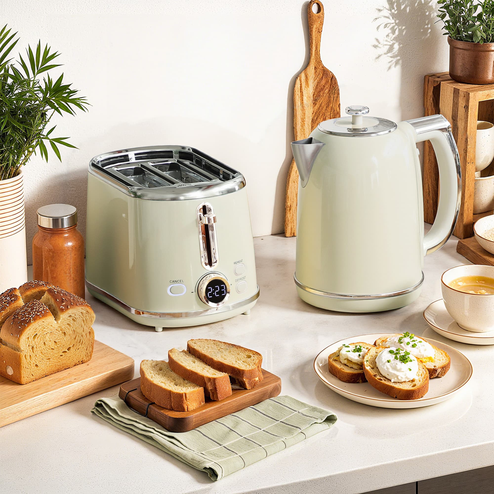 Transform Your Mornings with this Grey Retro Breakfast Set - image 2