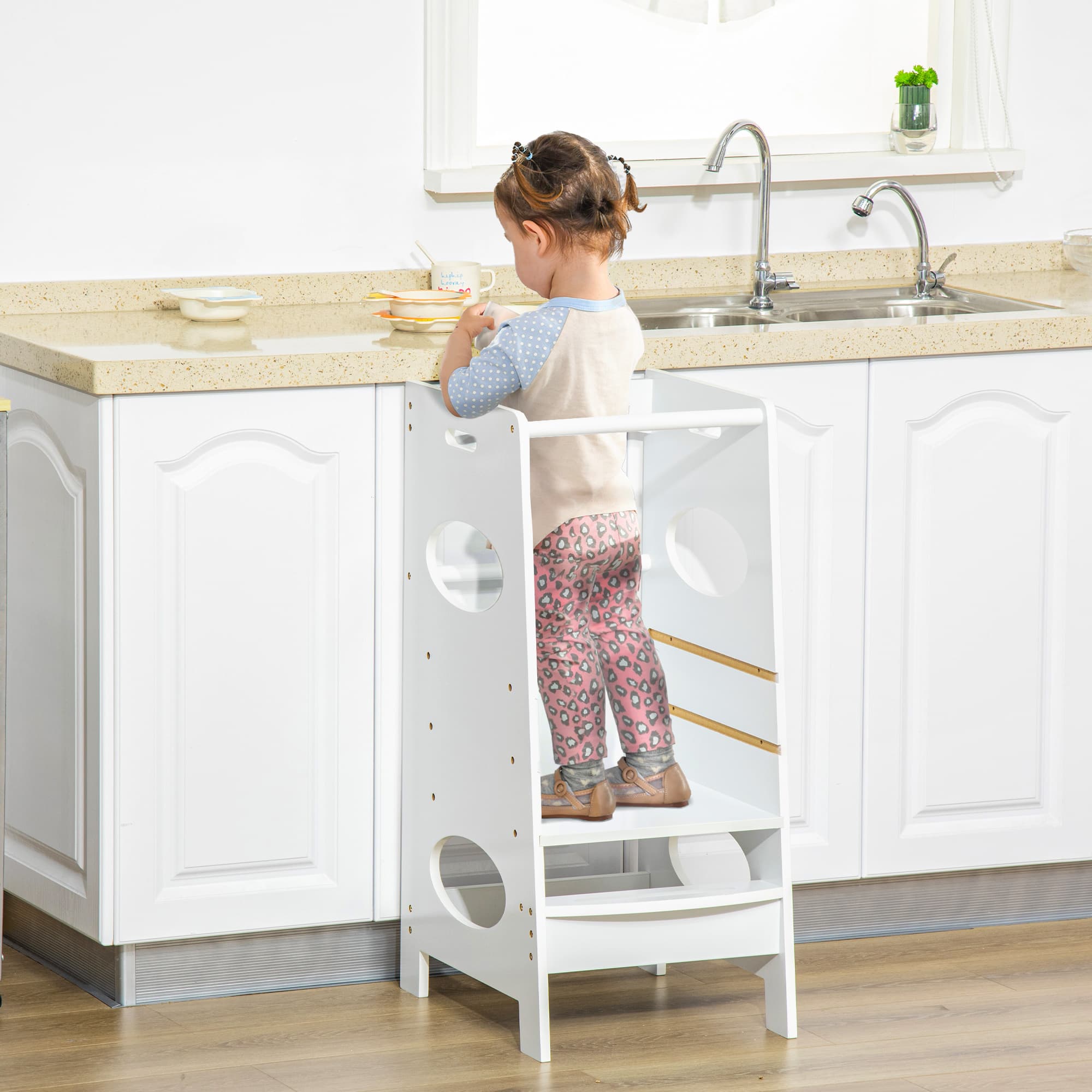 Transform Kitchen Time with this Toddler Standing Tower - image 1