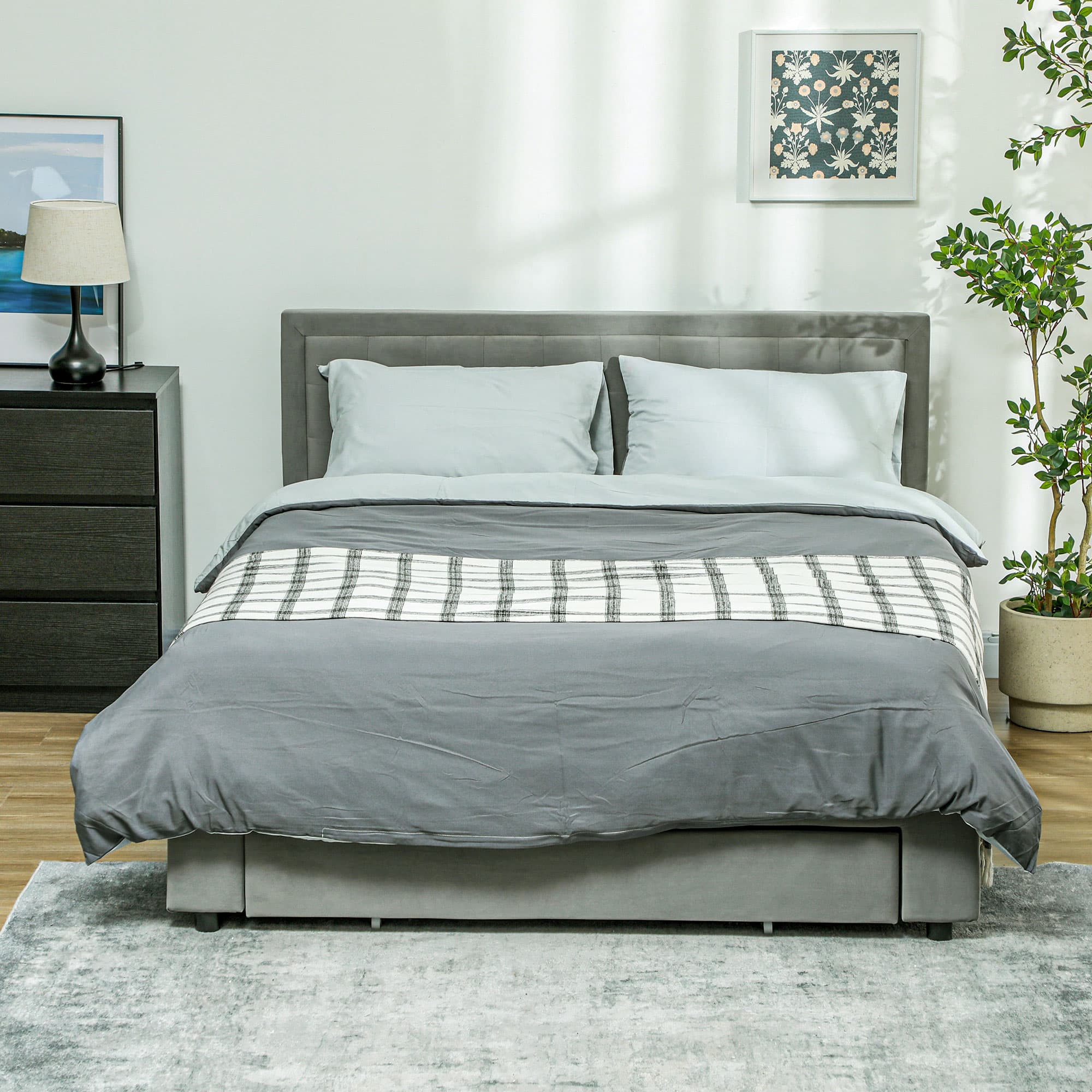 Transform Your Bedroom with this Grey King Size Ottoman Bed - image 1