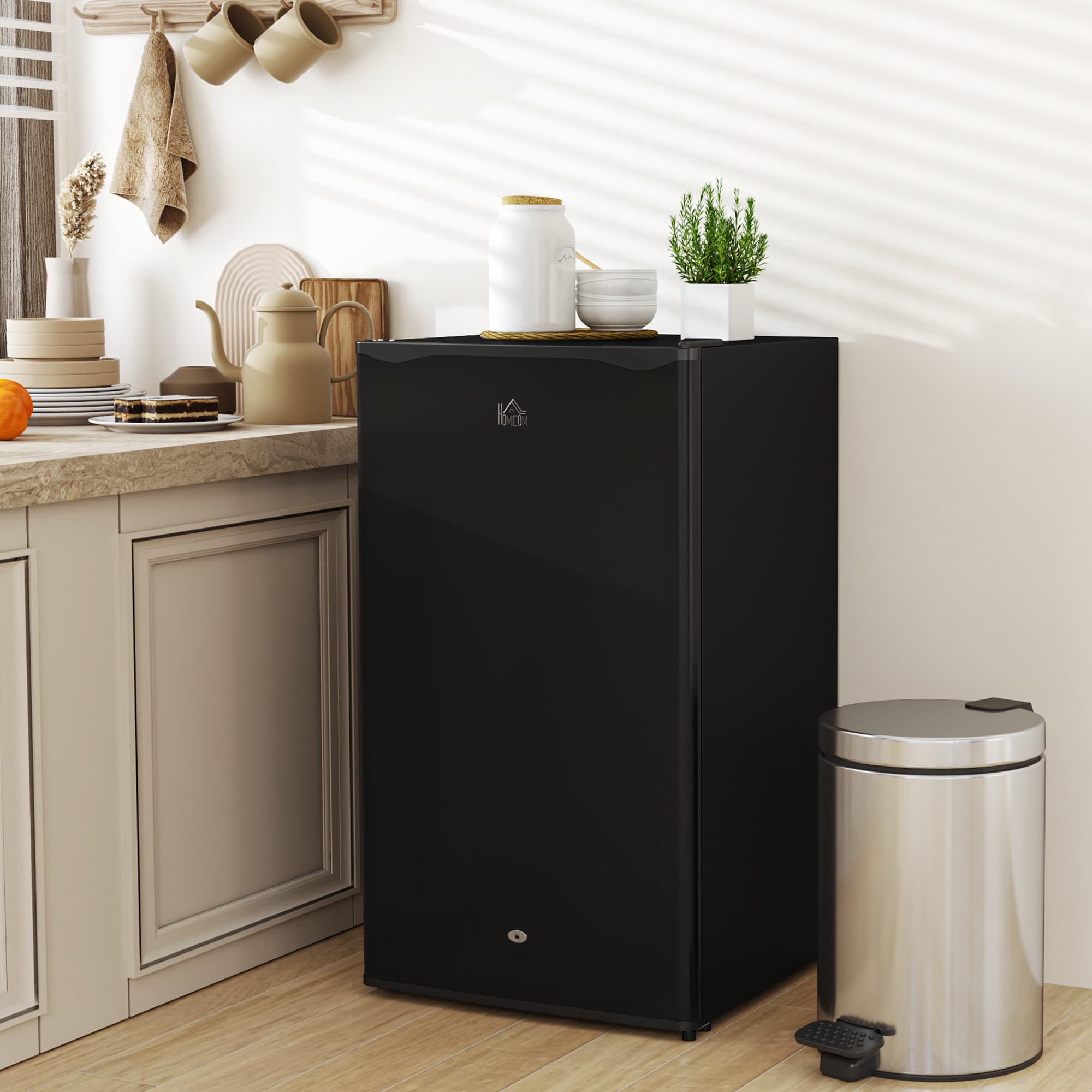 91-Litre Lockable Under-Counter Fridge in Black - image 8