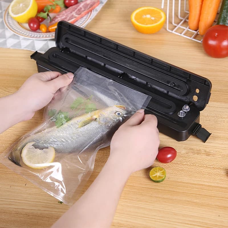 Transform Your Kitchen with this Automatic Vacuum Food Sealer - image 5