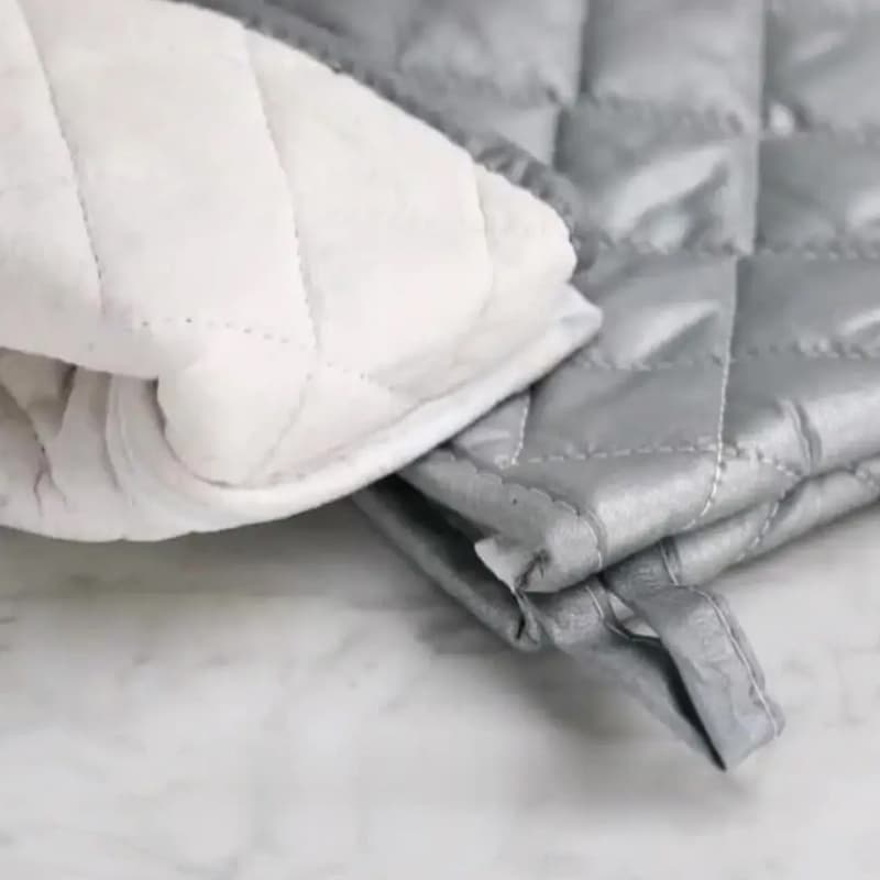 Extra Long Thickened Cotton Oven Glove for Ultimate Protection - image 1