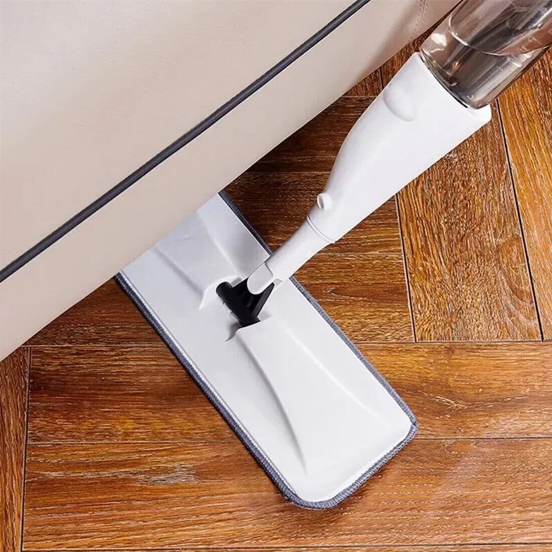 Effortless Floor Cleaning with the 360° Microfibre Spray Mop - image 15