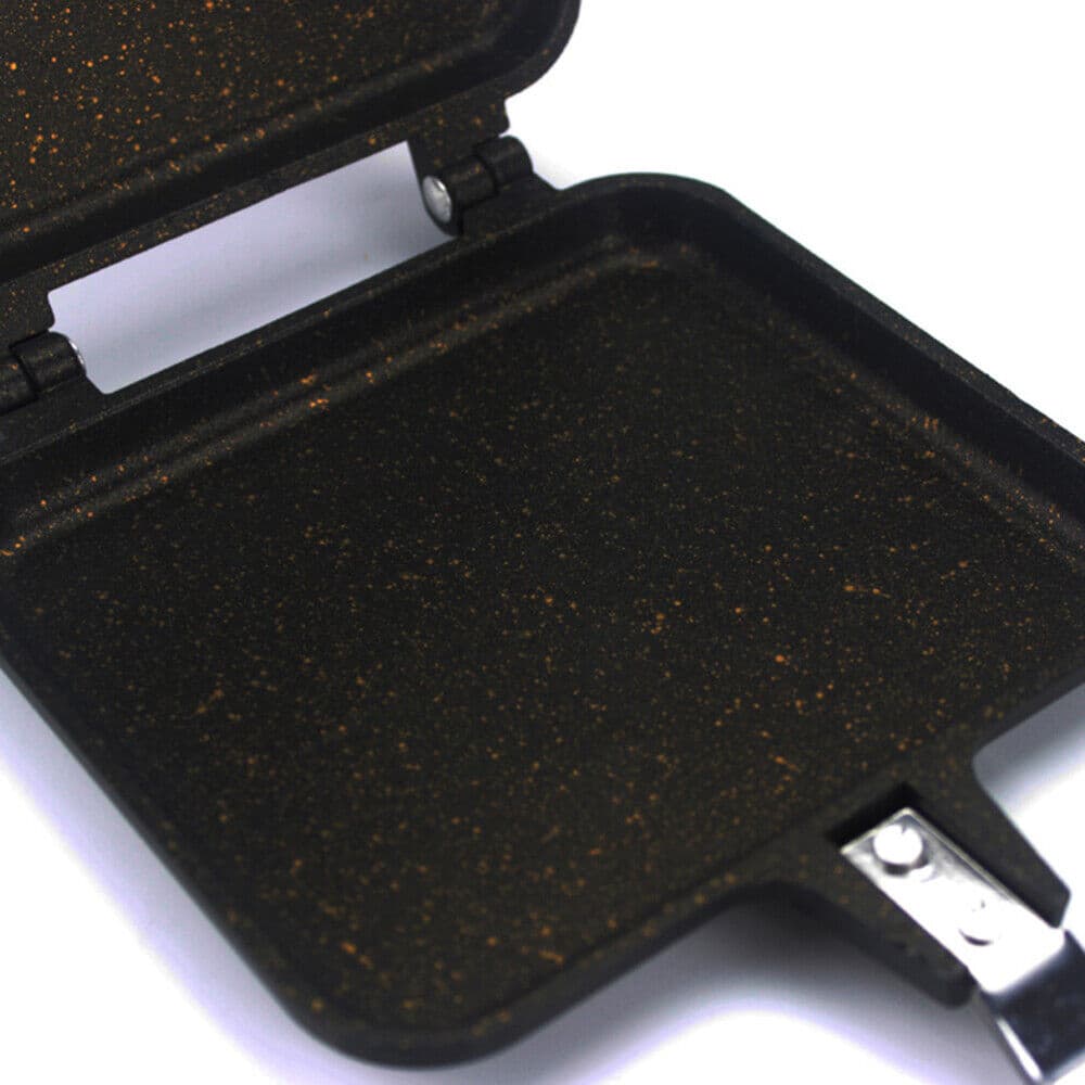 Transform Breakfasts with this Non-Stick Stovetop Toastie Maker - image 6