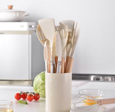 Effortless Cooking With Premium Silicone & Wood Utensils - image 23