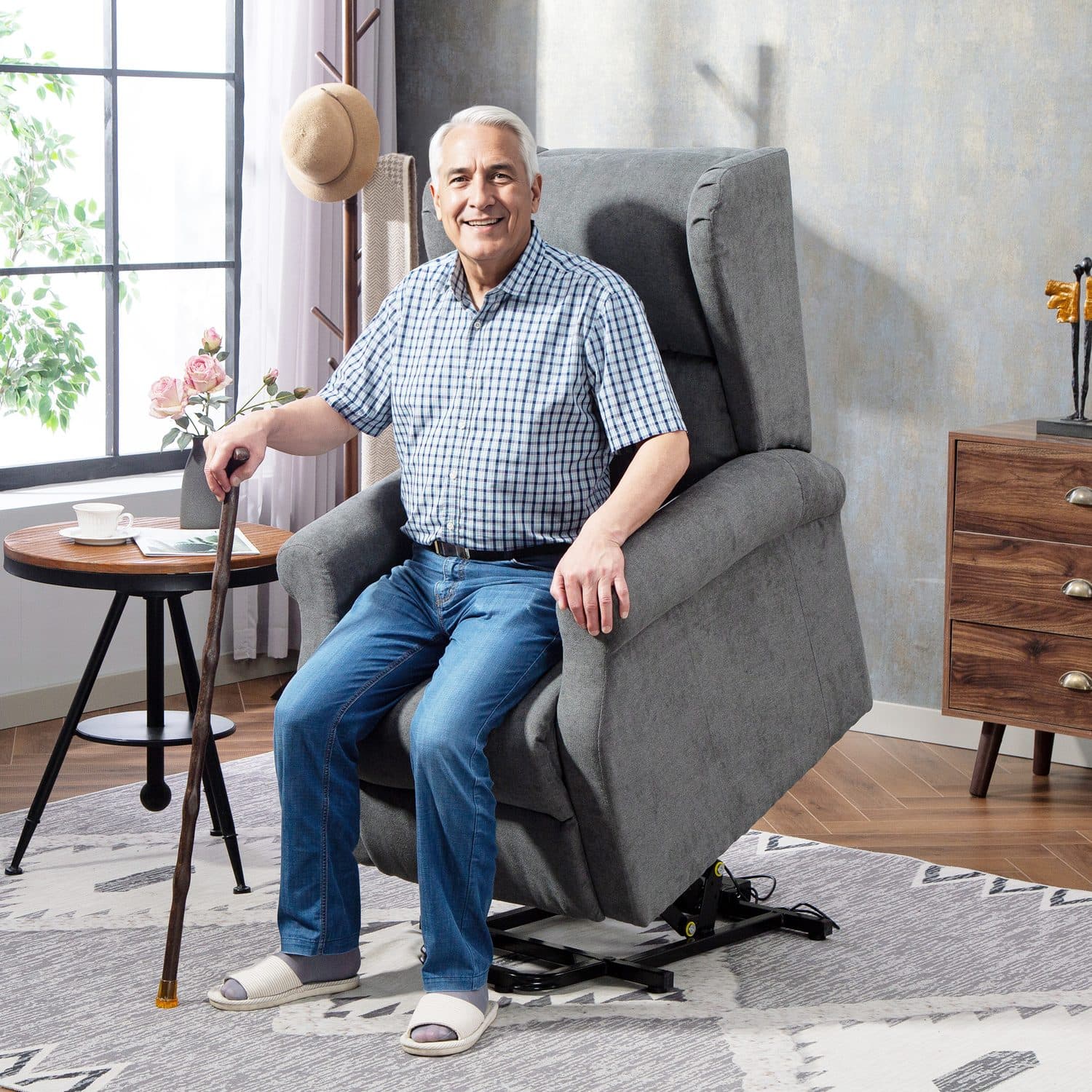 Reclaim Your Independence with this Electric Riser Chair - image 3