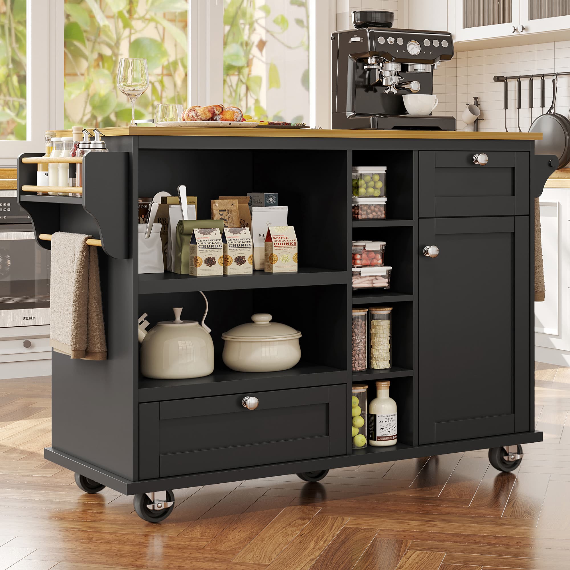 Kitchen Organisation & Extra Prep Space