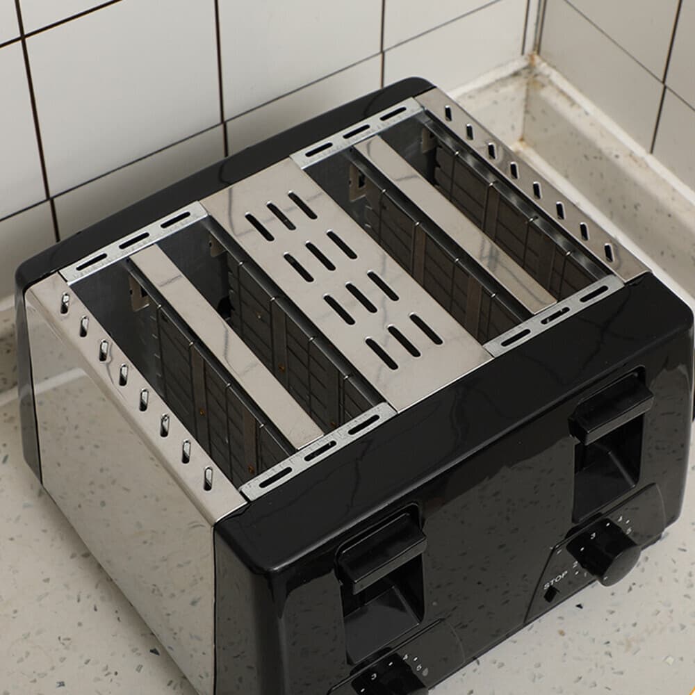 4-Slice Stainless Steel Toaster with Dual Independent Controls - image 2
