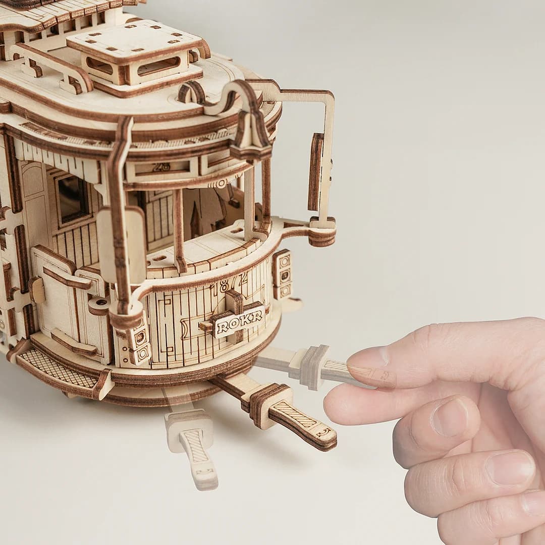 3D Wooden Puzzle: Rokr Classic City Tram LK801 - image 3