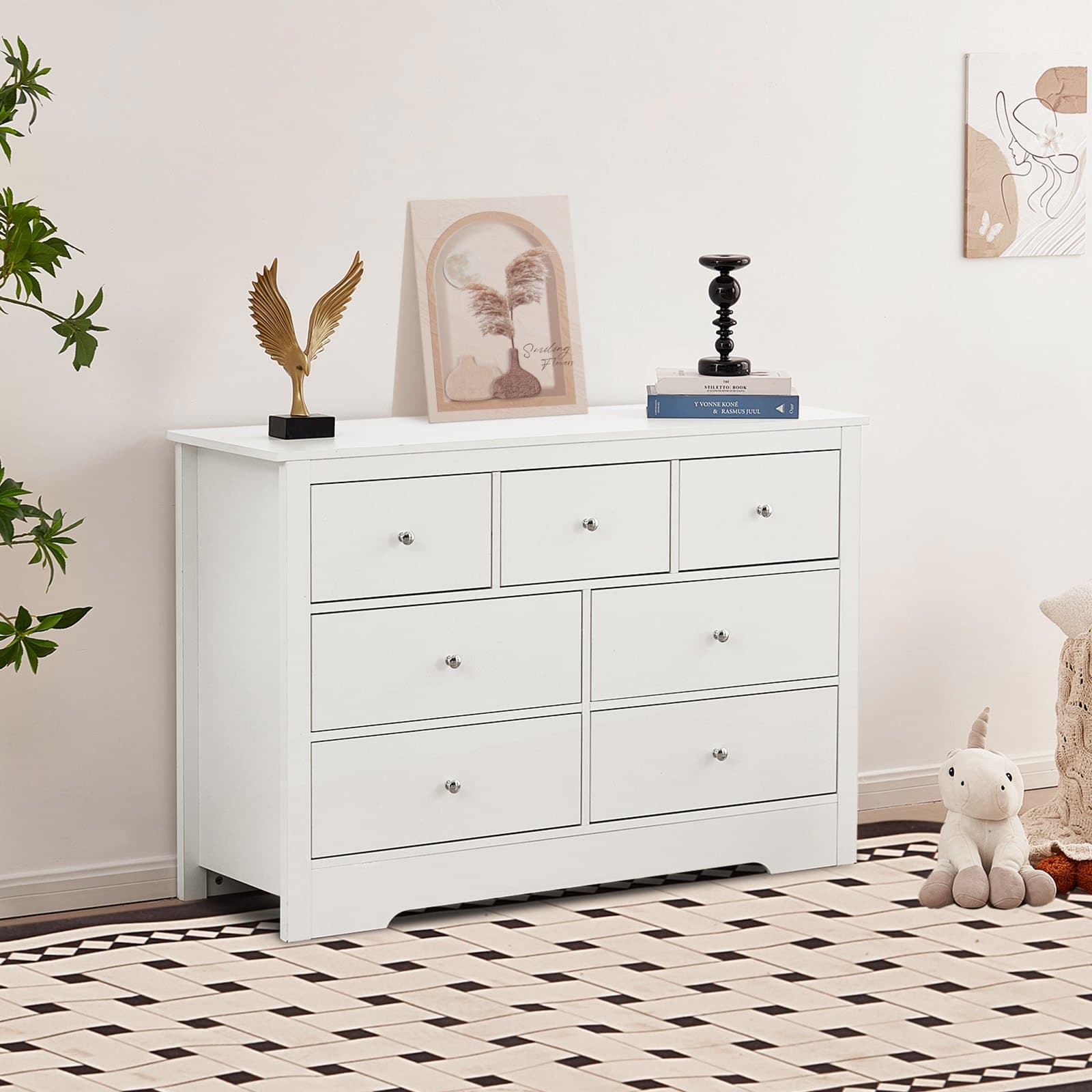 Organisation Meets Modern Minimalist Style - image 1