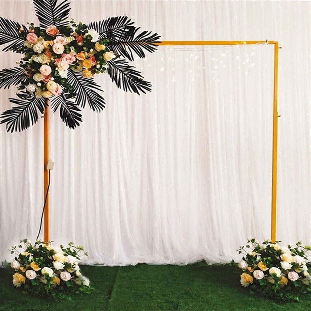 A square gold arch frame that dresses up in minutes - Default