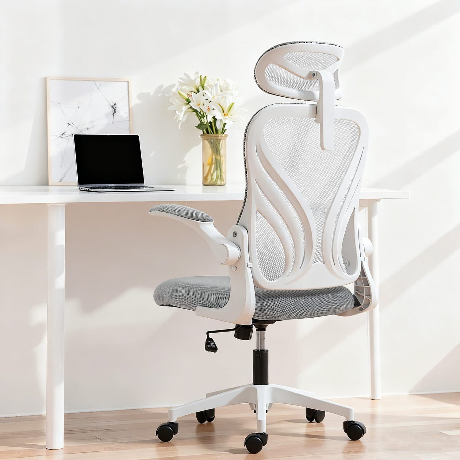 Foldable Ergonomic Chair - image 1