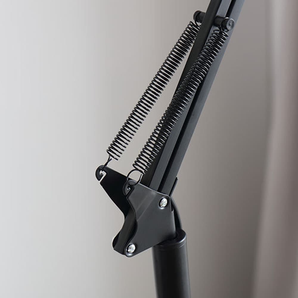 Elegant Metal Arch for Climbing Plants & Garden Decor - image 2