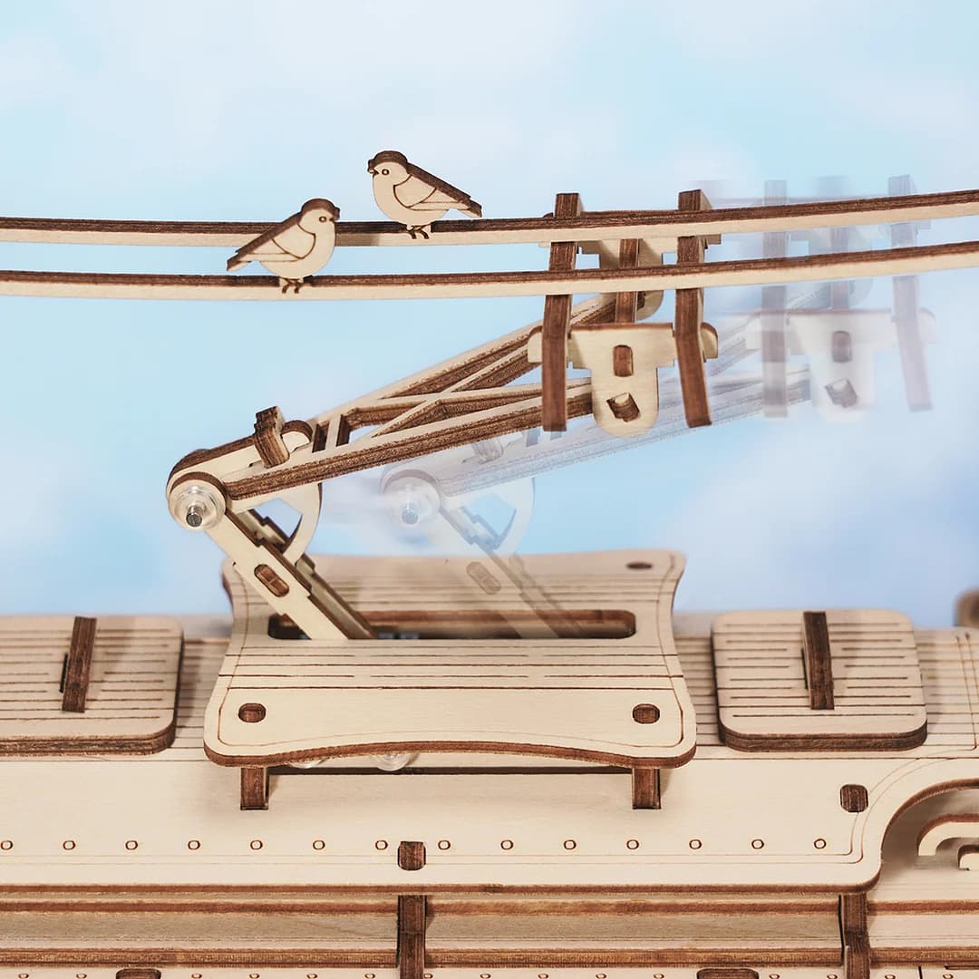 3D Wooden Puzzle: Rokr Classic City Tram LK801 - image 2