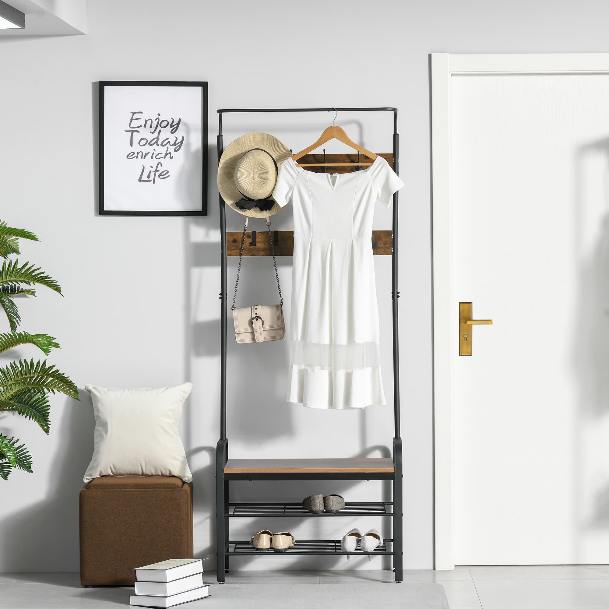The hallway coat stand that does four jobs at once - image 9