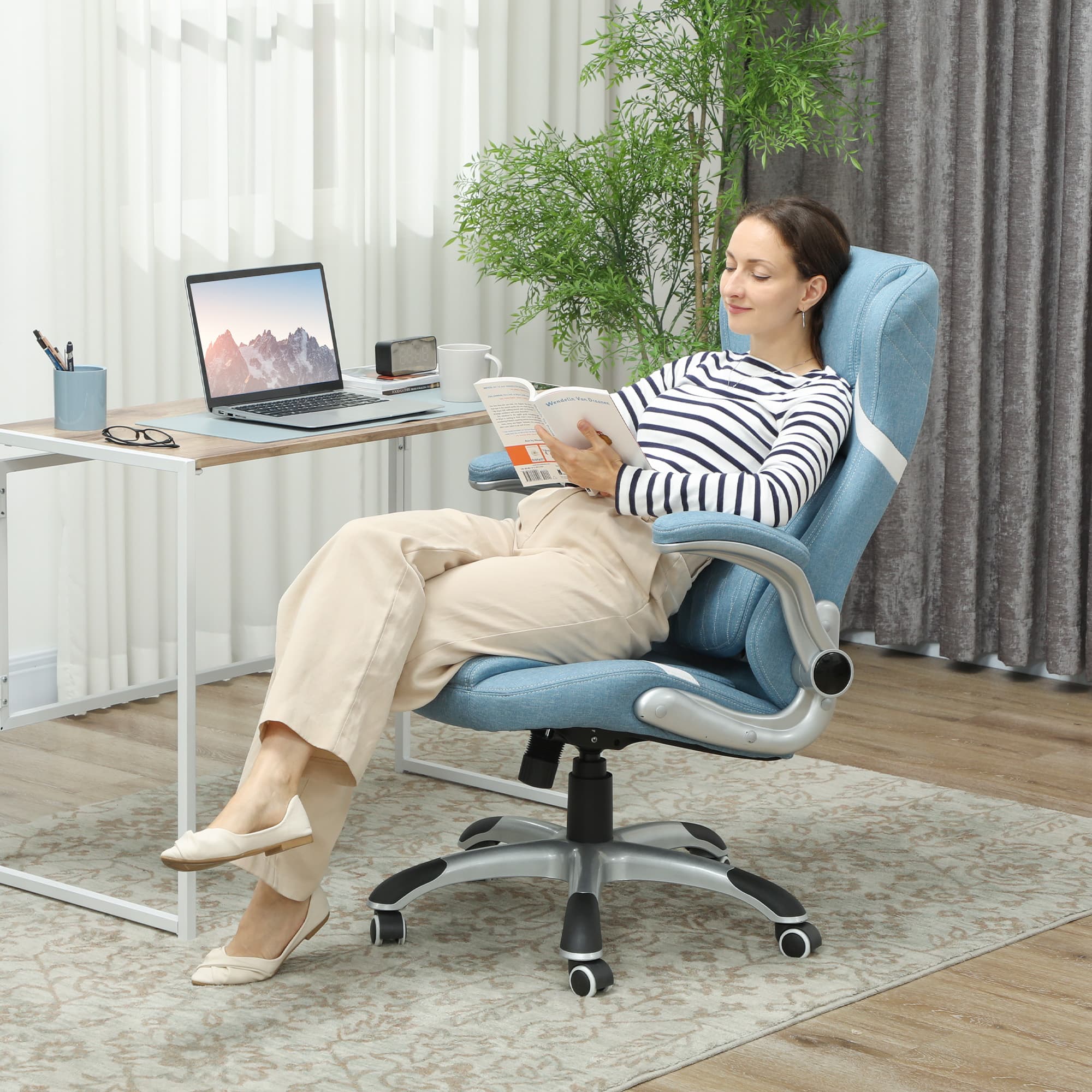Transform Your Workspace with the Vinsetto Blue Office Chair - image 2