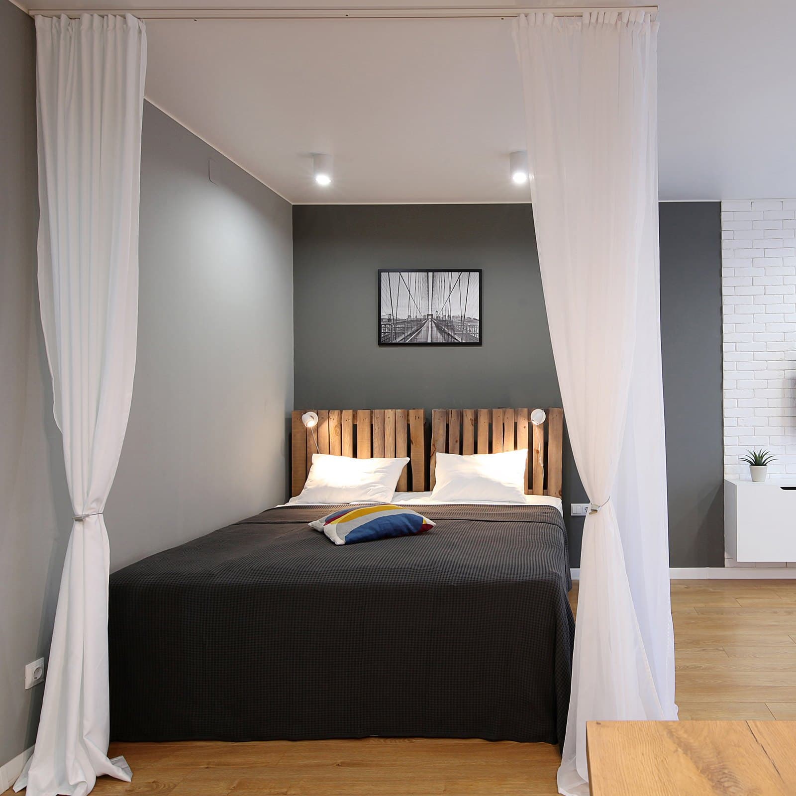 Aluminium Curtain Track System (5.4m / 17.7ft) - image 3