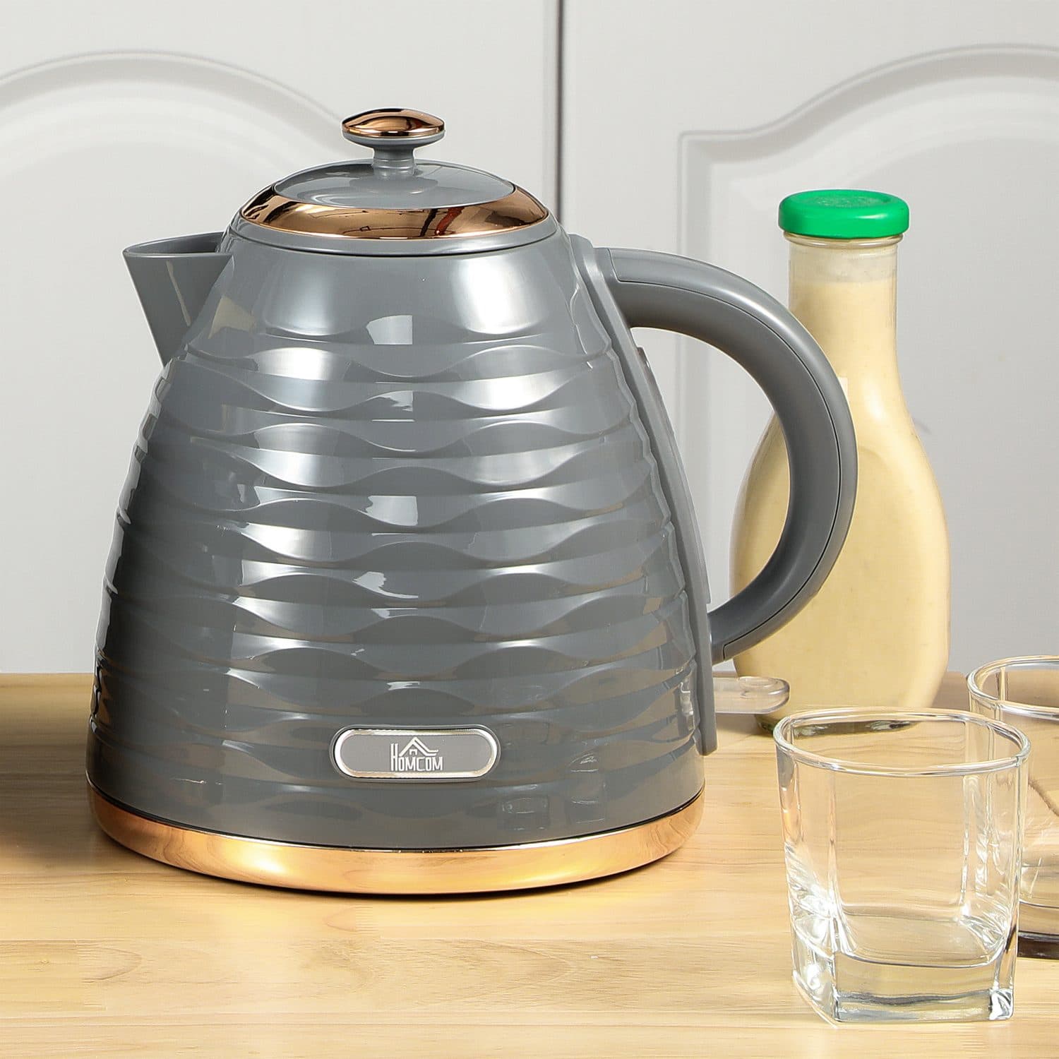 Fast-Boil Grey Kettle with Honeycomb Texture - image 2