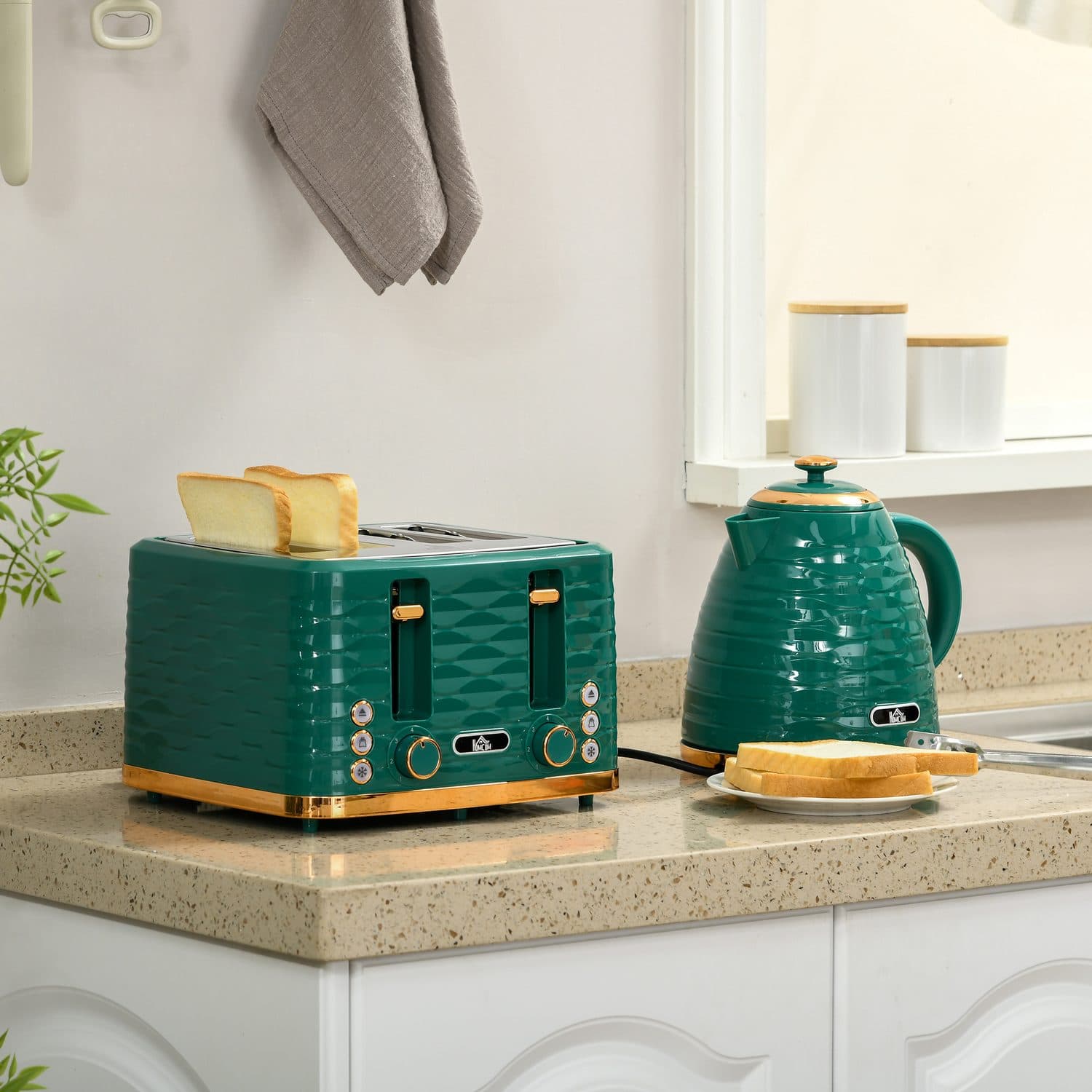 Match Your Morning Routine with This Green Kettle and Toaster Set - image 2