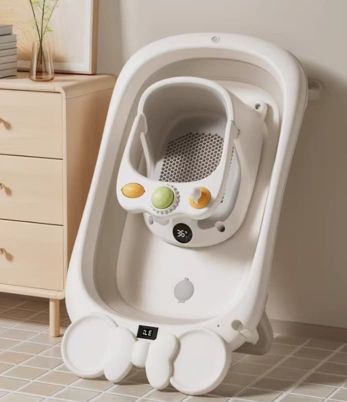 A supportive baby bath seat for calmer bath times - HighQuality PP TPE