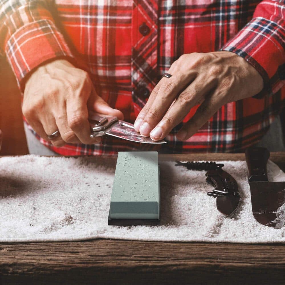 Sharpen Any Knife with a Complete Whetstone Kit - image 6