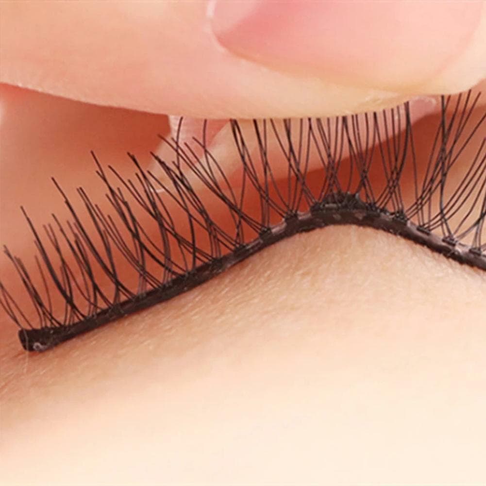 Reusable Self-Adhesive Eyelash Glue Strips, Box of 40 - image 8