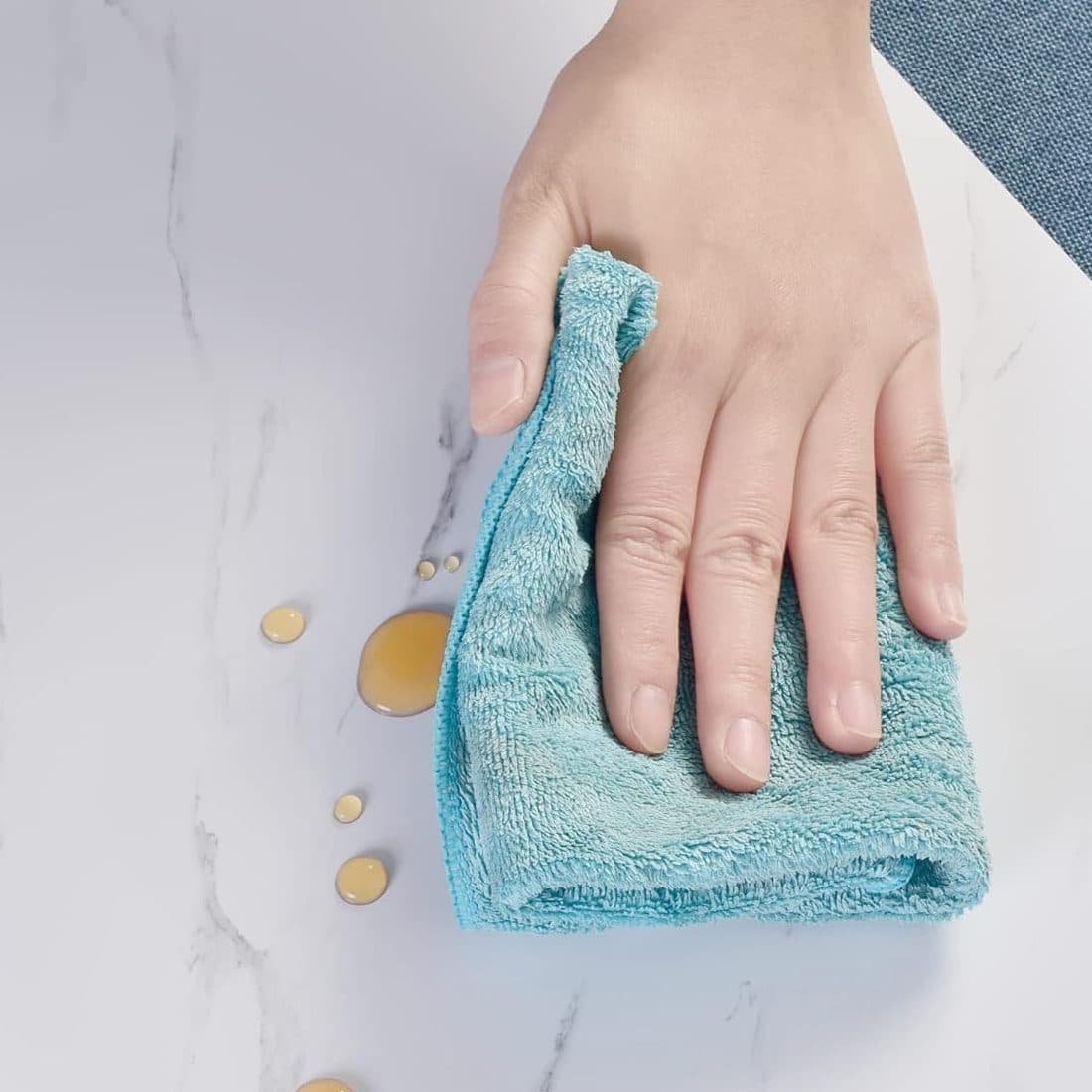 Cover Your Walls in Marble-Effect Tiles Without Grouting - image 9